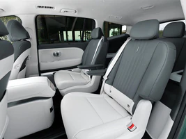 novo hyundai ioniq 9 bancos traseira